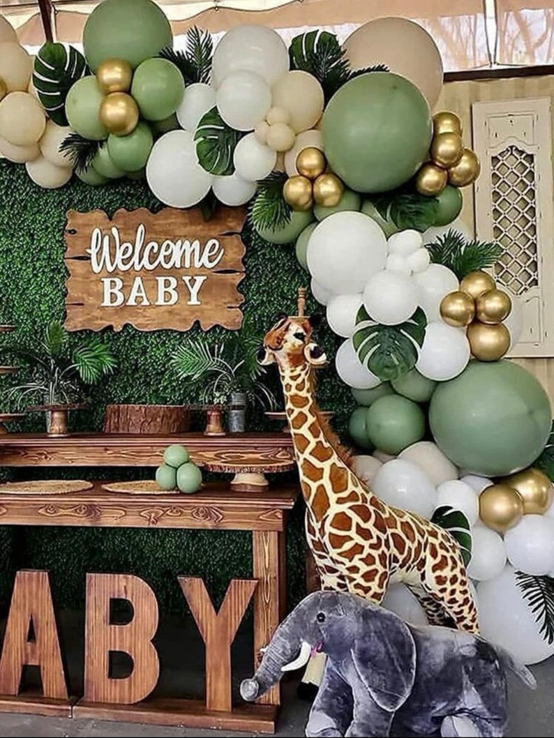 152PCS Sage Green Balloon Garland Arch Kit Green and Gold Balloon Garland Kit Retro Green and White Latex Balloons Set for Wedding Birthday