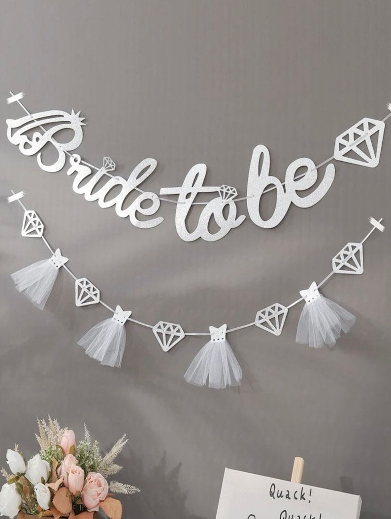 White Bride to Be Banner Sign Double Sided Glitter Paper 3D Wedding Dress Diamond Bride Garland for Bridal Shower Engagement Wedding Bachelo