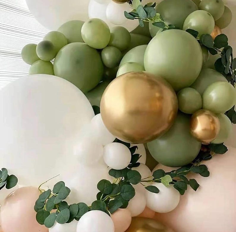 152PCS Sage Green Balloon Garland Arch Kit Green and Gold Balloon Garland Kit Retro Green and White Latex Balloons Set for Wedding Birthday