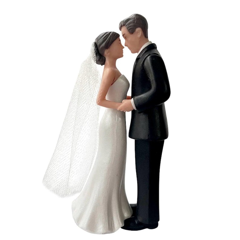 Elegant Bride & Groom Wedding Cake Plastic Topper with White Mesh Veil for Engagement Parties, Bridal Showers and Anniversaries