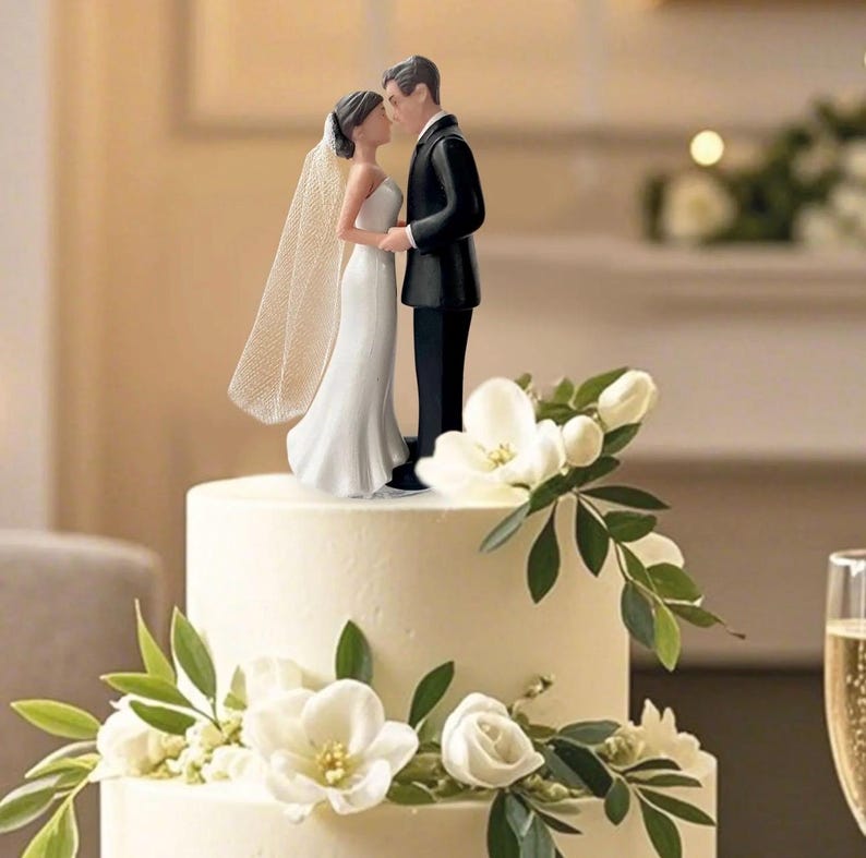 Elegant Bride & Groom Wedding Cake Plastic Topper with White Mesh Veil for Engagement Parties, Bridal Showers and Anniversaries