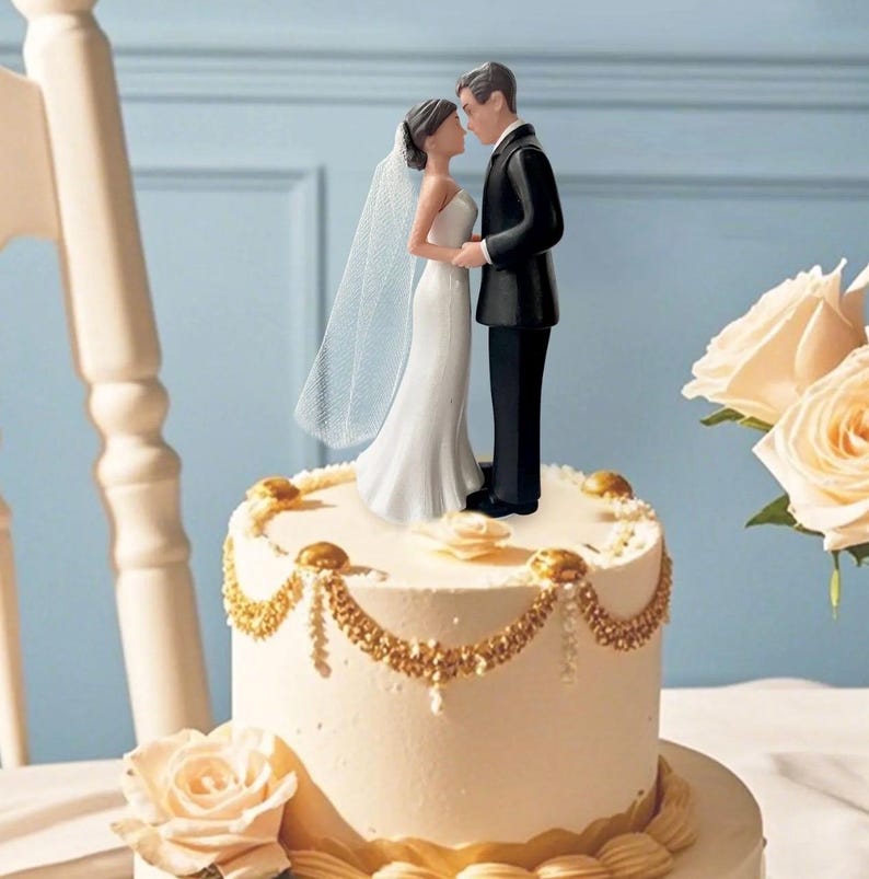 Elegant Bride & Groom Wedding Cake Plastic Topper with White Mesh Veil for Engagement Parties, Bridal Showers and Anniversaries