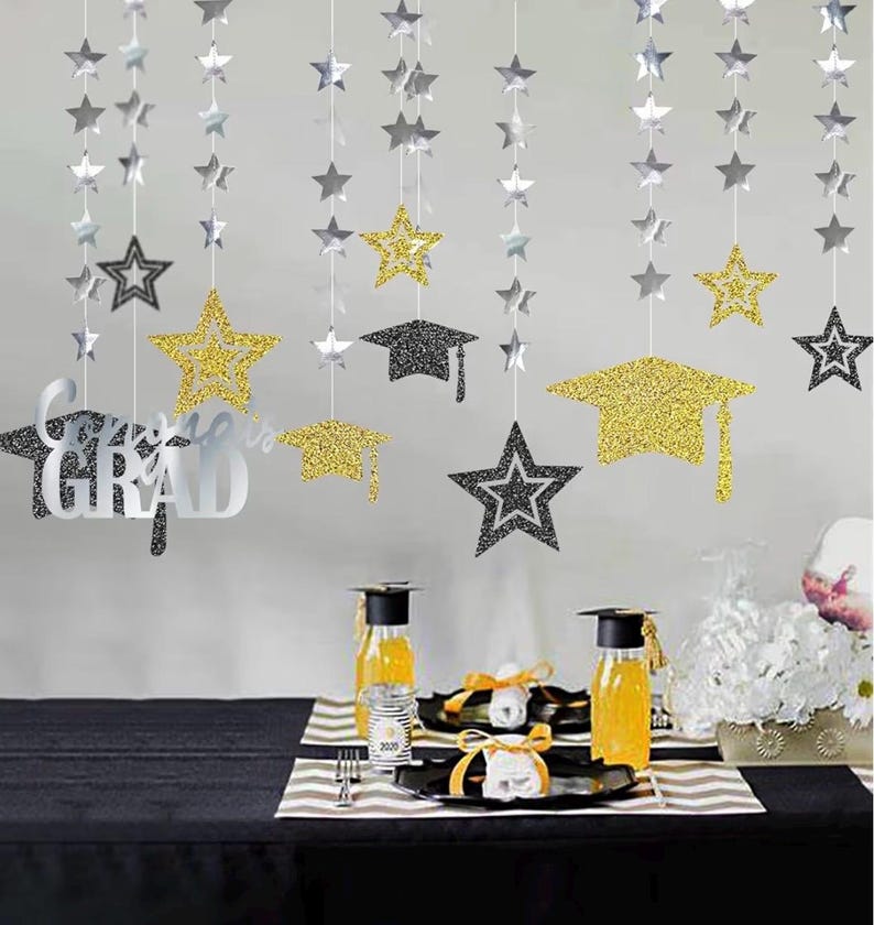 2026 Graduation Decorations Gold Graduation Party Decoration Cap Garland Kit Congrats Grad Supply for Prom Backdrop Decoration Class 2026