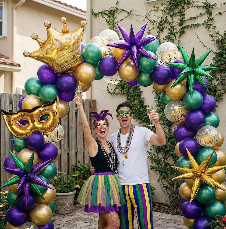 Mardi balloon garland arch kit Purple Emerald green gold with Crown and Mask star mylar Balloons for Grand Fat Tuesday Party Decorations